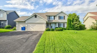 2763 Pampas Ct, Shakopee, MN 55379